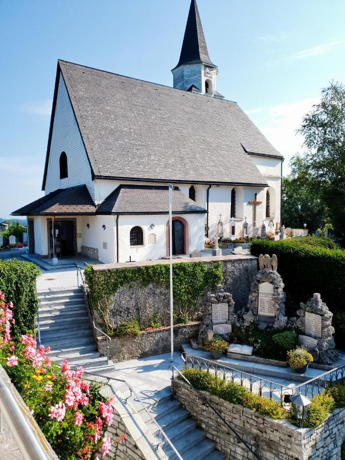 Gasthaus Kirchenwirt Hotel Koppl Exterior photo